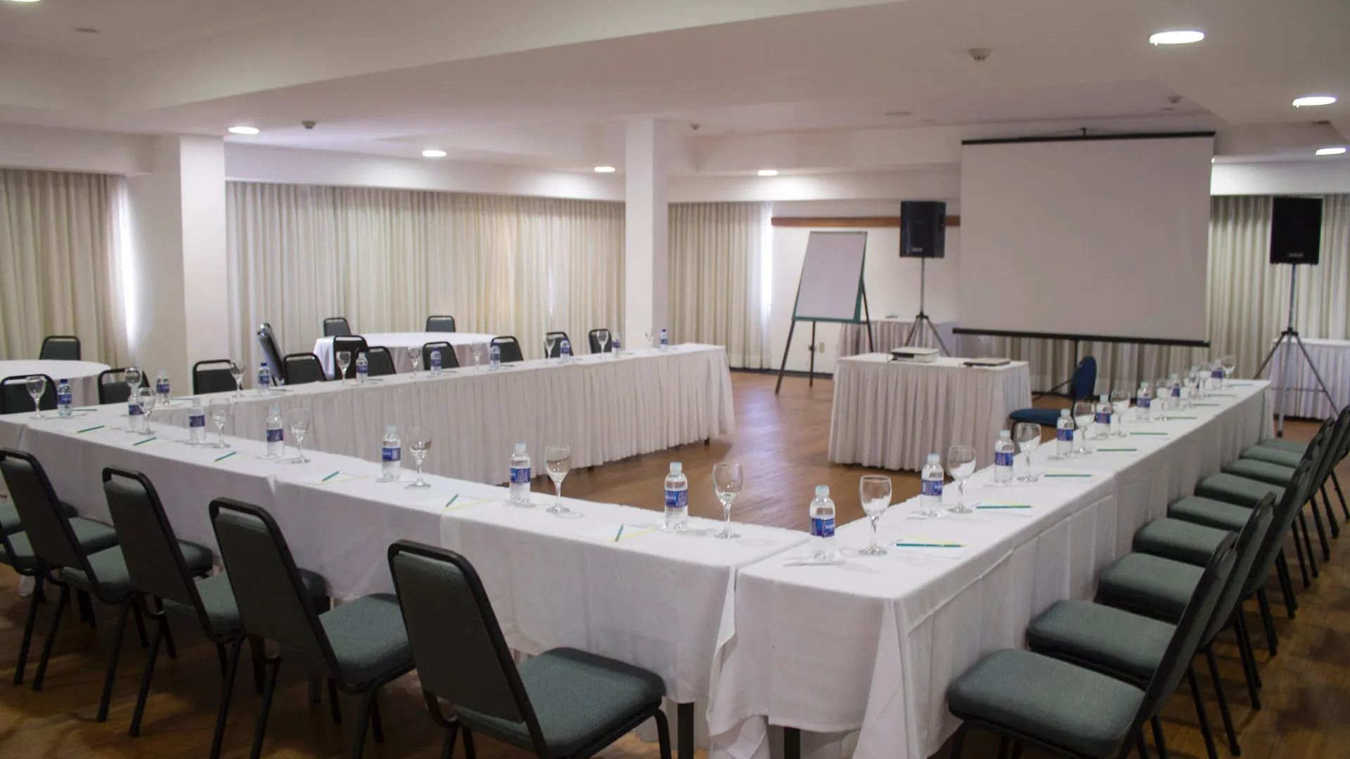 ****  Hotel Dan Inn Mar Piedade - Grande Recife By Nacional Inn Jaboatao dos Guararapes Brazil